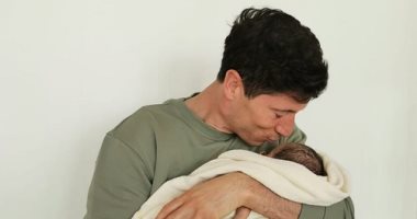ليفاندوفسكى يرزق بمولودته الثانية "آنا"