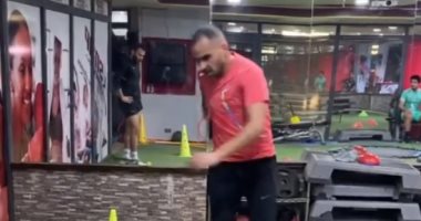 هل أصبحت السوشيال ميديا "فزاعة" نجوم كرة القدم؟