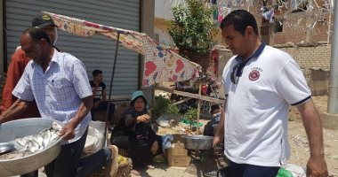 فض سوق فايد فى الإسماعيلية لمواجهة كورونا.. صور