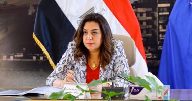 محافظ دمياط تجتمع بمالكى الورش بمدينة دمياط للأثاث لاتاحة فرص تسويقية جديدة