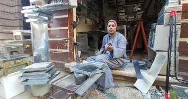 صناعة "صيجان الكعك" تنتعش فى قنا مع اقتراب عيد الفطر المبارك.. صور