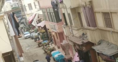أهالى شارع جلال الدسوقي بالجيزة يشكون انتشار الباعة الجائلين