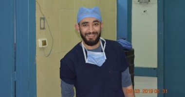 الجيش الأبيض.. إسلام من تمريض مستشفى الجامعة بالإسماعيلية فى مواجهة كورونا