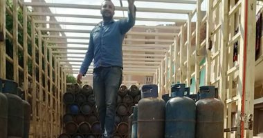 تموين الغربية تدفع بـ400 أسطوانة غاز إضافية توزع على أهالى قرية نهطاى المعزولة