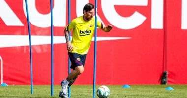 أخيرا.. شاهد أول ظهور لنجوم برشلونة على أرض الملعب بعد غياب شهرين
