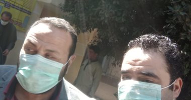 الجيش الأبيض.. صورة جماعية للأطباء بمستشفى القرين فى مواجهة كورونا 