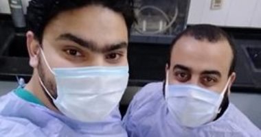 الجيش الأبيض.. محمد صلاح أخصائى تحاليل على خط مواجهة كورونا بمستشفى الأحرار 