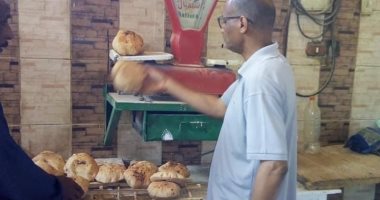 حملات تموينية على المخابز البلدية بسفاجا ورفع 70 طن مخلفات من الشوارع..صور 