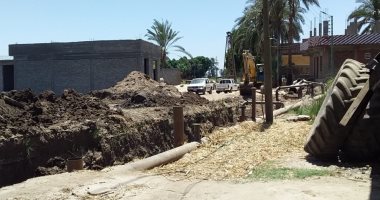 رئيس مدينة الزينية: العمل مستمر فى إنشاءات محطات رفع الصرف الصحى