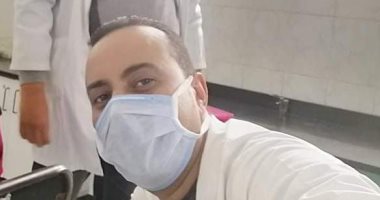 الجيش الأبيض.. "عمار" طبيب تحاليل بمستشفى الأحرار التعليمى فى مواجهة كورونا