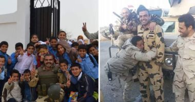 حياة الشهيد أحمد منسى من الأرشيف × 50 صورة.. روح المرح تسيطر على تعامله مع زملائه وجنوده وأهل سيناء.. الابتسامة لم تفارق وجهه أثناء مطاردة التكفيريين.. ولعائلته نصيب بالذاكرة فى رحلات التنزه القصيرة