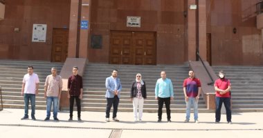 المجموعة الرابعة من أطباء جامعة المنصورة تتوجه للمشاركة بمستشفى الحجر الصحى