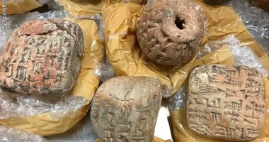 حجز 6 أشخاص ضبطوا أثناء شرائهم قطع أثرية مقلدة فى النزهة 