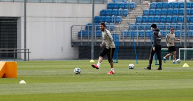 ريال مدريد يستأنف تدريباته للمرة الأولى بعد توقف شهرين بسبب كورونا.. صور 
