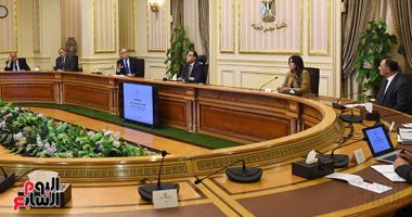 رئيس الوزراء: تجمعات عمرانية ومشروعات زراعية وسياحية بالساحل الشمالى الغربى