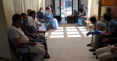 الغرفة التجارية بالمنيا: توزيع كمامات وقفازات طبية مجانا على التجار والمواطنين