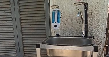 طلاب جامعة أسوان يبتكرون حوضا لتعقيم الأيدى أتوماتيكيًا لمواجهة كورونا