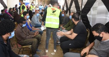 "حماة وطن" يطلق مبادرة "صحتك تهمنا" لتنظيم صرف منحة العمالة غير المنتظمة بالجيزة