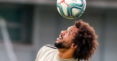 بصورة من أول تدريب بعد العودة.. ريال مدريد يحتفل بعيد ميلاد مارسيلو