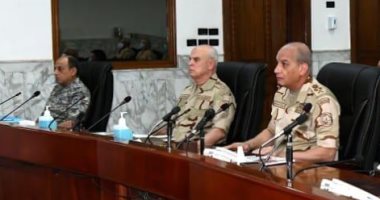وزير الدفاع يلتقى طلبة الكليات والمعاهد العسكرية عبر الفيديو كونفرانس  