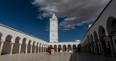 جريمة مروعة داخل مسجد تهز تونس.. الإمام توفى متأثرًا بالحادث