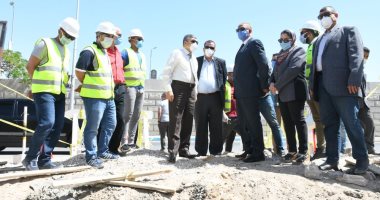رئيس هيئة قناة السويس يتفقد مشروع متحف القناة ويناقش معدلات التنفيذ.. صور