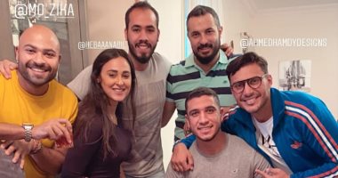 رز ولحمة ومكرونة بالبشاميل على مائدة إفطار رامى ربيعة