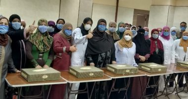 محافظ المنوفية يرسل "بسبوسة" للأطقم الطبية بالمدينة الجامعية