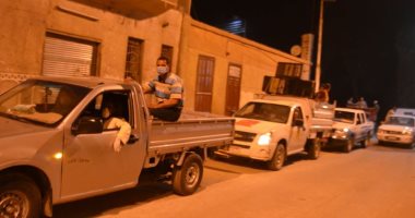 شباب مدينة إسنا يطلقون مبادرة "خليك فى بيتك" بمكبرات صوت لتوعية المواطنين