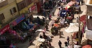 خوفا من كورونا.. شكوى من ازدحام سوق الثلاثاء بمركز المراغة في سوهاج