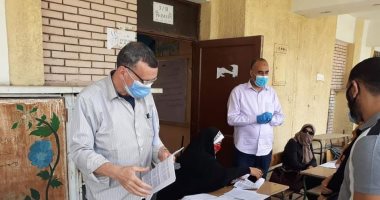 المدارس تتسلم أبحاث طلاب النقل مع تطبيق إجراءات الحماية من كورونا.. صور