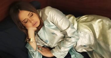 حلا شيحة بصورة من كواليس "خيانة عهد" : نمت من كتر التعب في التصوير