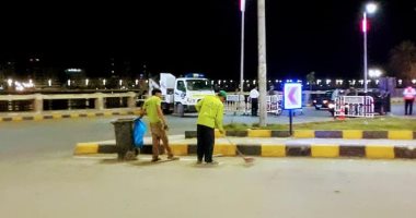 حملة نظافة بميدان جمال عبد الناصر وكورنيش النيل الغربي بحي شرق سوهاج