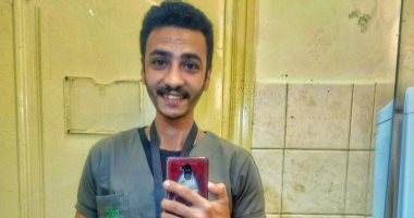  "بيتر" أخصائى تمريض بمستشفى المنيا الجامعى على خط المواجهة ضد كورونا  