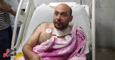 الحكومة: علاج الطبيب محمود سامي المصاب بفقدان البصر بالمركز الطبى العالمى