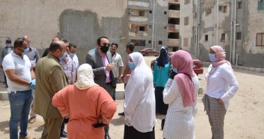 نائب محافظ الإسماعيلية: يتابع أعمال ترميم 8 عمارات سكنية بمساكن الإحلال.. صور