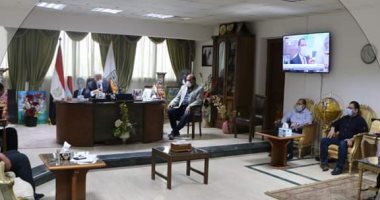 محافظ جنوب سيناء يتابع تنفيذ مشروعات الخطة الاستثمارية وتوريد القمح