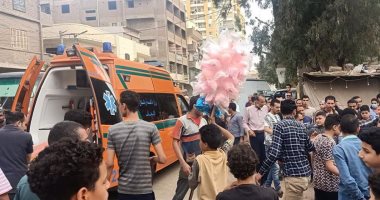بتر قدم مواطن أثناء عبوره مزلقان القطار فى الشرقية.. صور