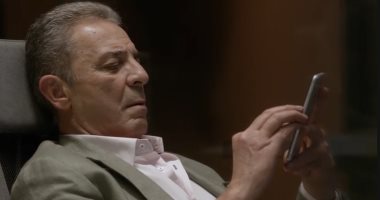 هل يعترف محمود حجازى على محمود حميدة فى "لما كنا صغيرين"؟