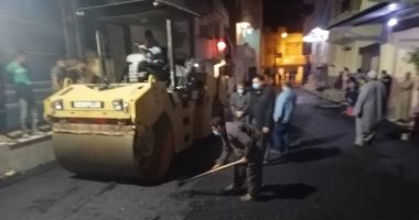 صور.. رصف الشوارع الرئيسية بقرية المجد فى البحيرة بـ1.6 مليون جنيه