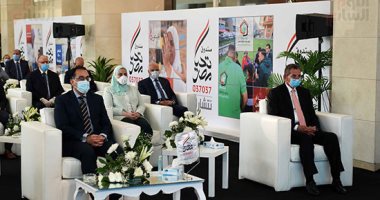 رئيس الوزراء يستعرض فيديو حول مبادرة "نتشارك ..هنعدى الأزمة" لصندوق تحيا مصر 
