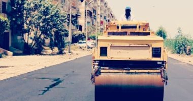 صور.. تمهيد ورصف الطرق الحيوية بمراكز ومدن محافظة كفر الشيخ