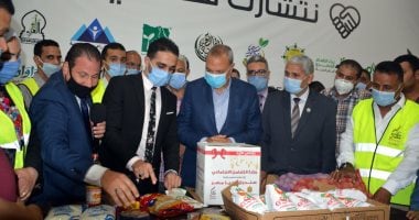 "الهجان" يشهد توزيع 8 آلاف كرتونة بالمرحلة الثالثة من "نتشارك..هنعدى الأزمة"