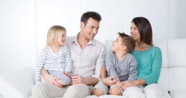 كيف تهيئ أطفالك لعيد بلا خروجات وبلالين.. 5 نصائح للاستمتاع رغم كورونا