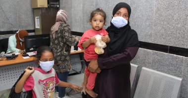 محافظ قنا ينتقل إلى المستشفى الجامعى فى استجابة فورية لشكوى ربة منزل