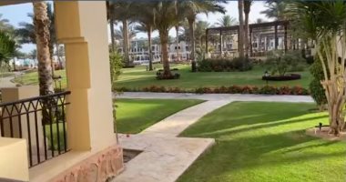 إزاى بيعاملونا كويس كده.. عائد من الخارج منبهر بمستوى فندق العزل بمرسى علم 