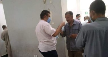 مبادرة الحزب العربى لمساندة المؤسسات لتطبيق قرارات رئيس الوزراء بكمامات مجانية للمواطنين