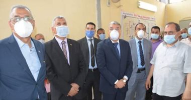 صور.. محافظ المنيا ووفد "تنمية الصعيد" يتفقدان عددا من المشروعات التنموية