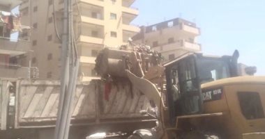إزالة مخالفات بناء ورفع 140 طن مخلفات بحى أول طنطا .. صور