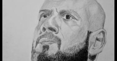 قارئ يشارك برسومات فنية وبورترية تظهر موهبته
